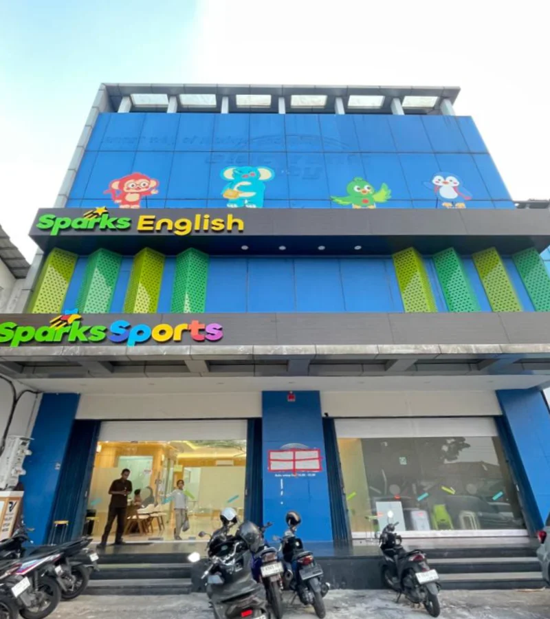 Center Sparks English Pejaten