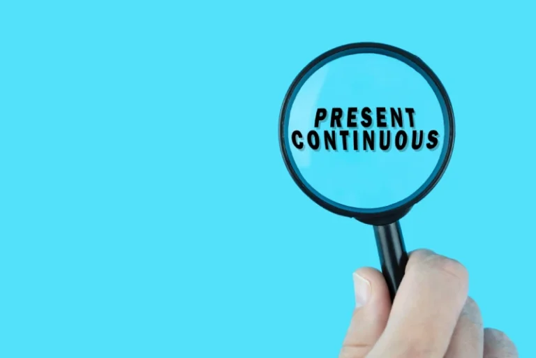 simple present continuous tense