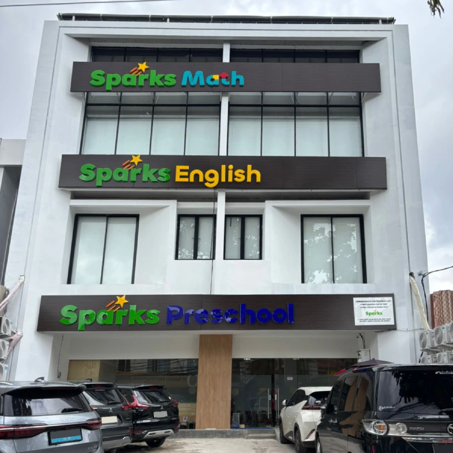 Sparks English Tebet