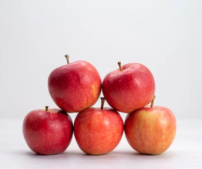 how many apple