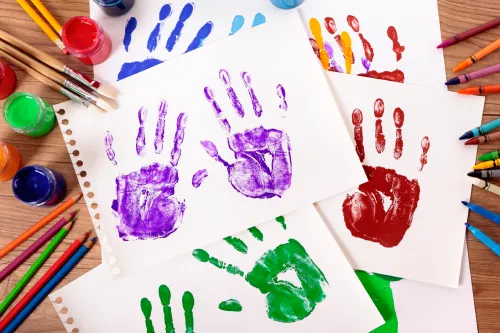 Finger-Painting