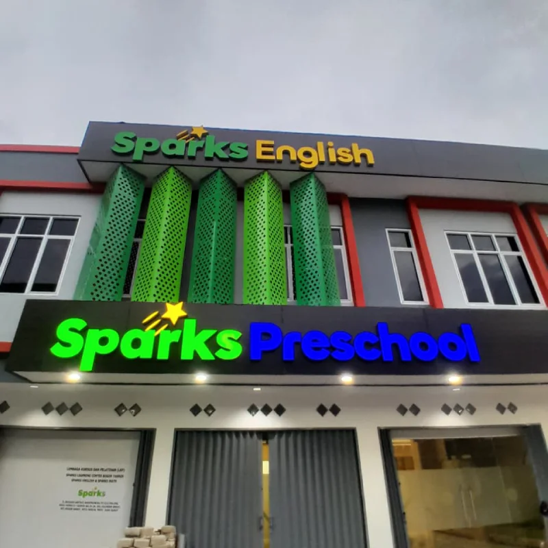 center sparks english BTY