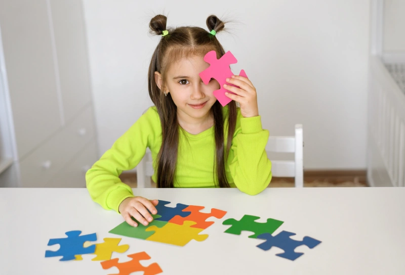 manfaat bermain puzzle untuk anak