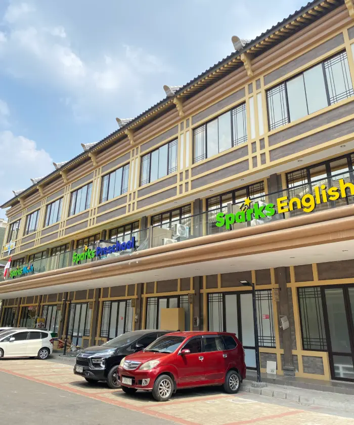 Facade Sparks English Greenlake