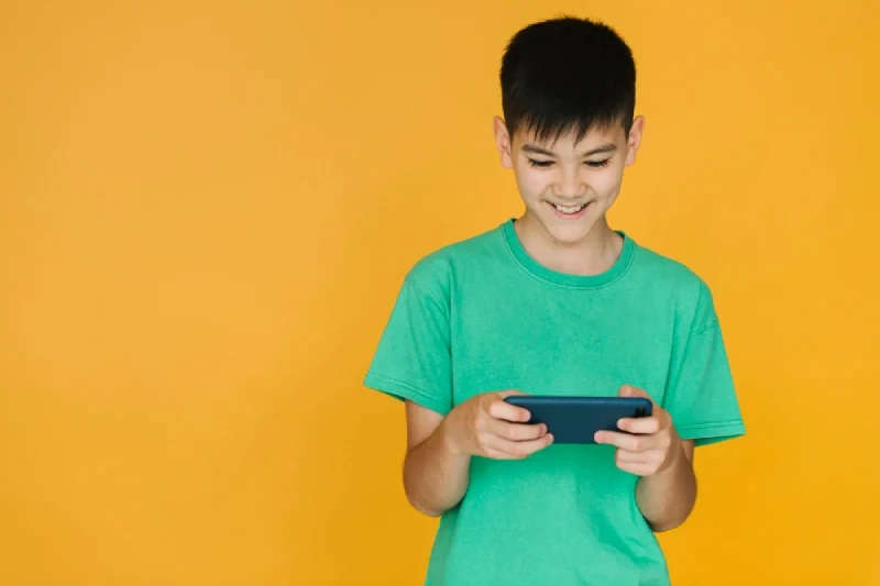 anak kecanduan main game