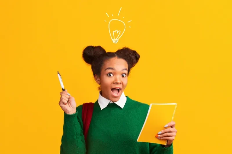 perbedaan must dan have to